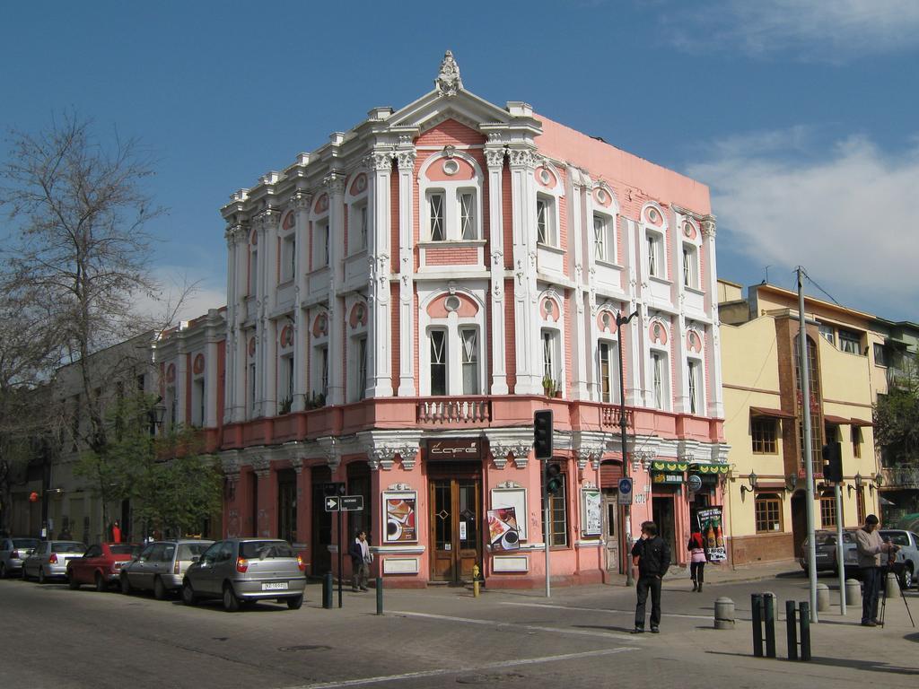 Hostal Barrio Brasil 圣地亚哥 外观 照片