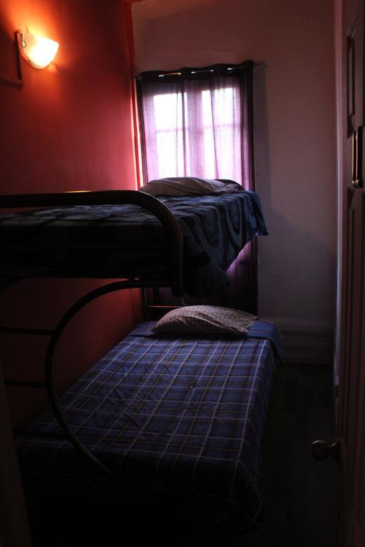 Hostal Barrio Brasil 圣地亚哥 外观 照片