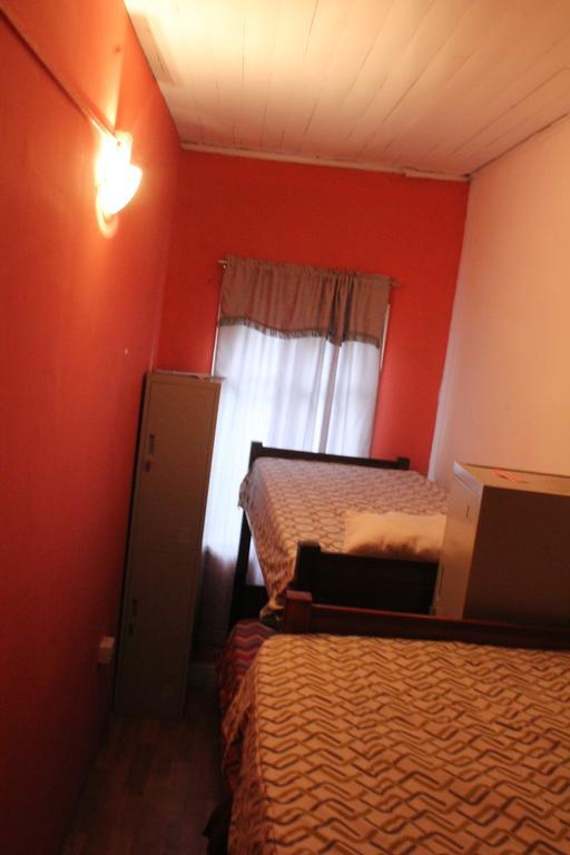 Hostal Barrio Brasil 圣地亚哥 外观 照片