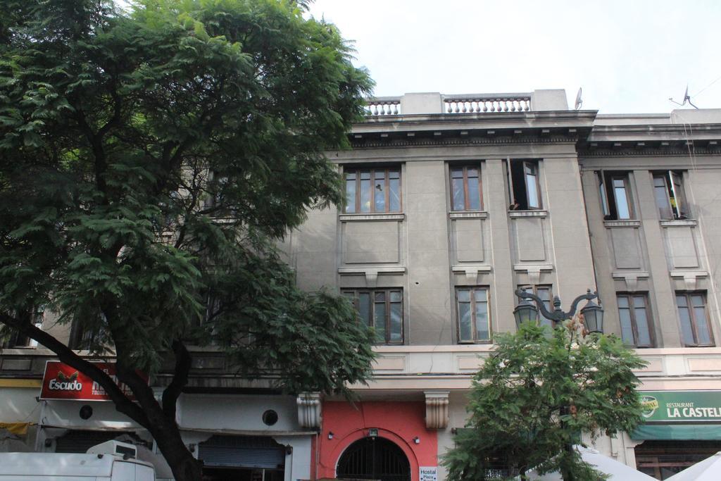 Hostal Barrio Brasil 圣地亚哥 外观 照片