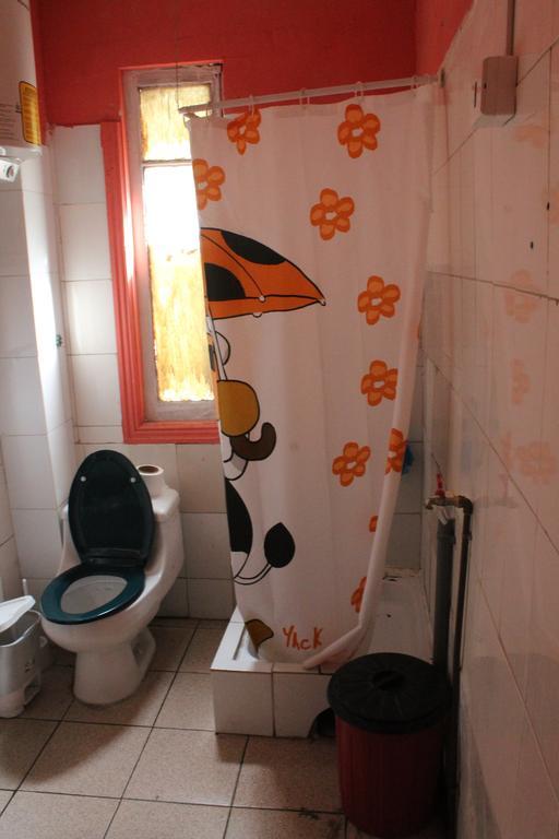 Hostal Barrio Brasil 圣地亚哥 外观 照片