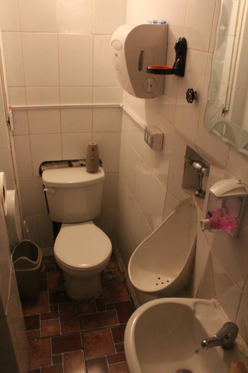 Hostal Barrio Brasil 圣地亚哥 外观 照片