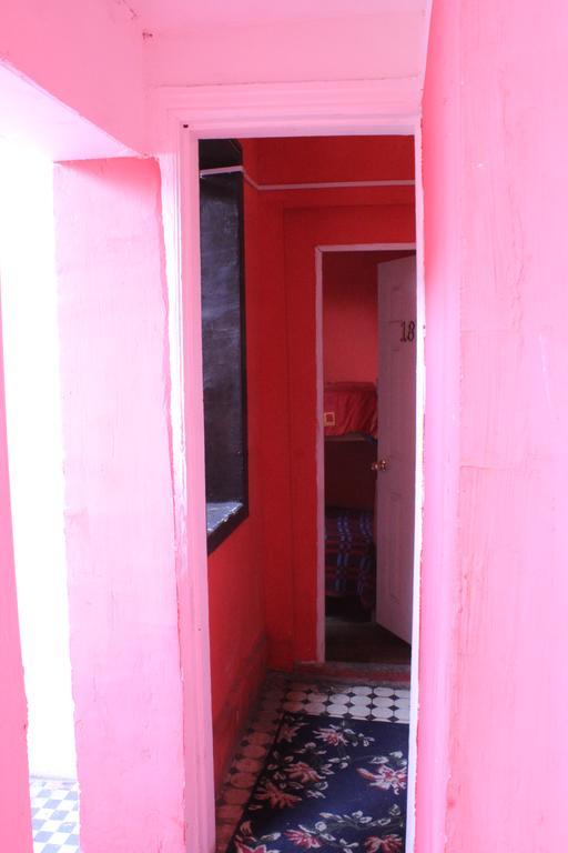 Hostal Barrio Brasil 圣地亚哥 外观 照片